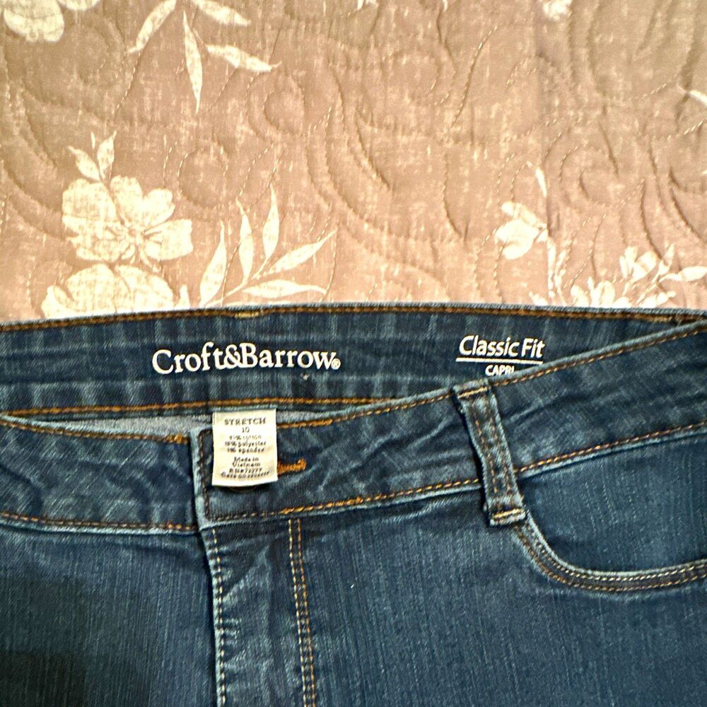 Croft & Barrow Dark Wash Blue Denim Capri Jeans Mid Rise Stretch 5-Pocket
